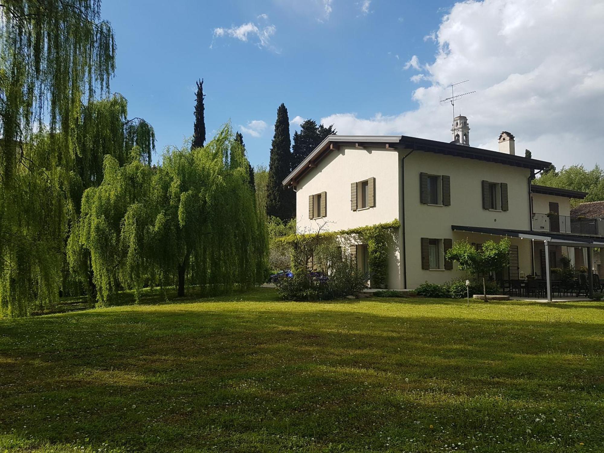 L'Isolo B&B E Case Vacanza Monzambano Εξωτερικό φωτογραφία